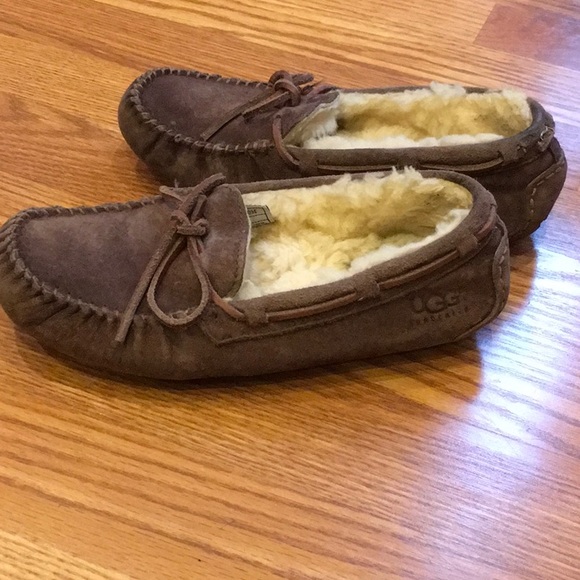 Ugg Slippers - Picture 2 of 5